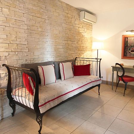 Hotel Du Clos Le Rouret Екстер'єр фото