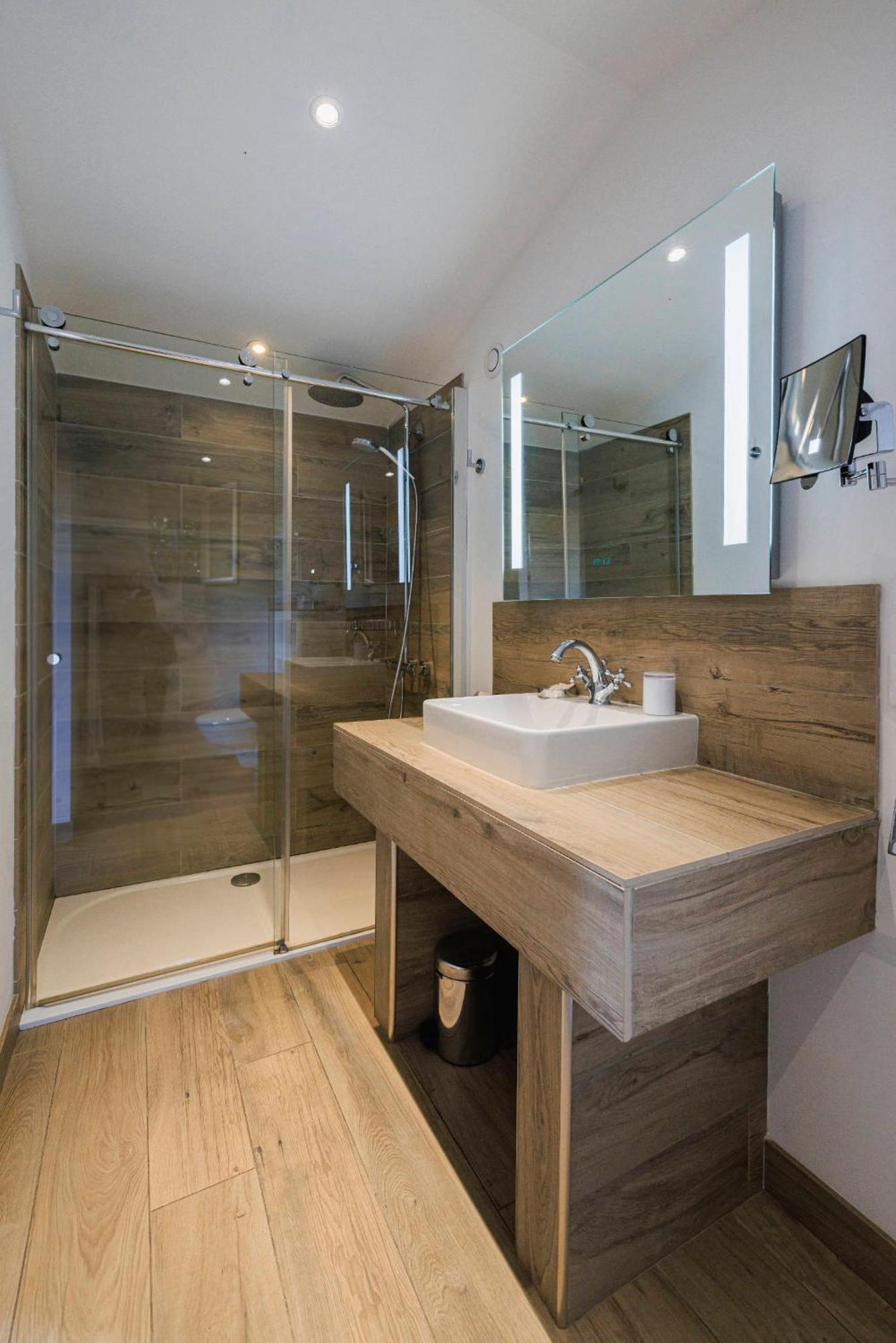 Hotel Du Clos Le Rouret Екстер'єр фото