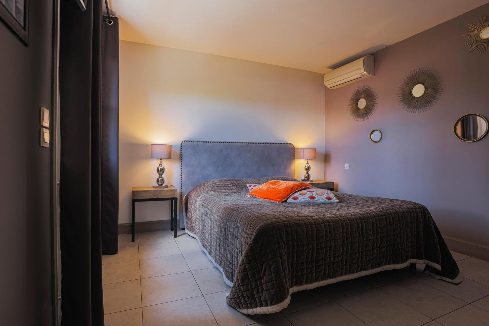 Hotel Du Clos Le Rouret Екстер'єр фото